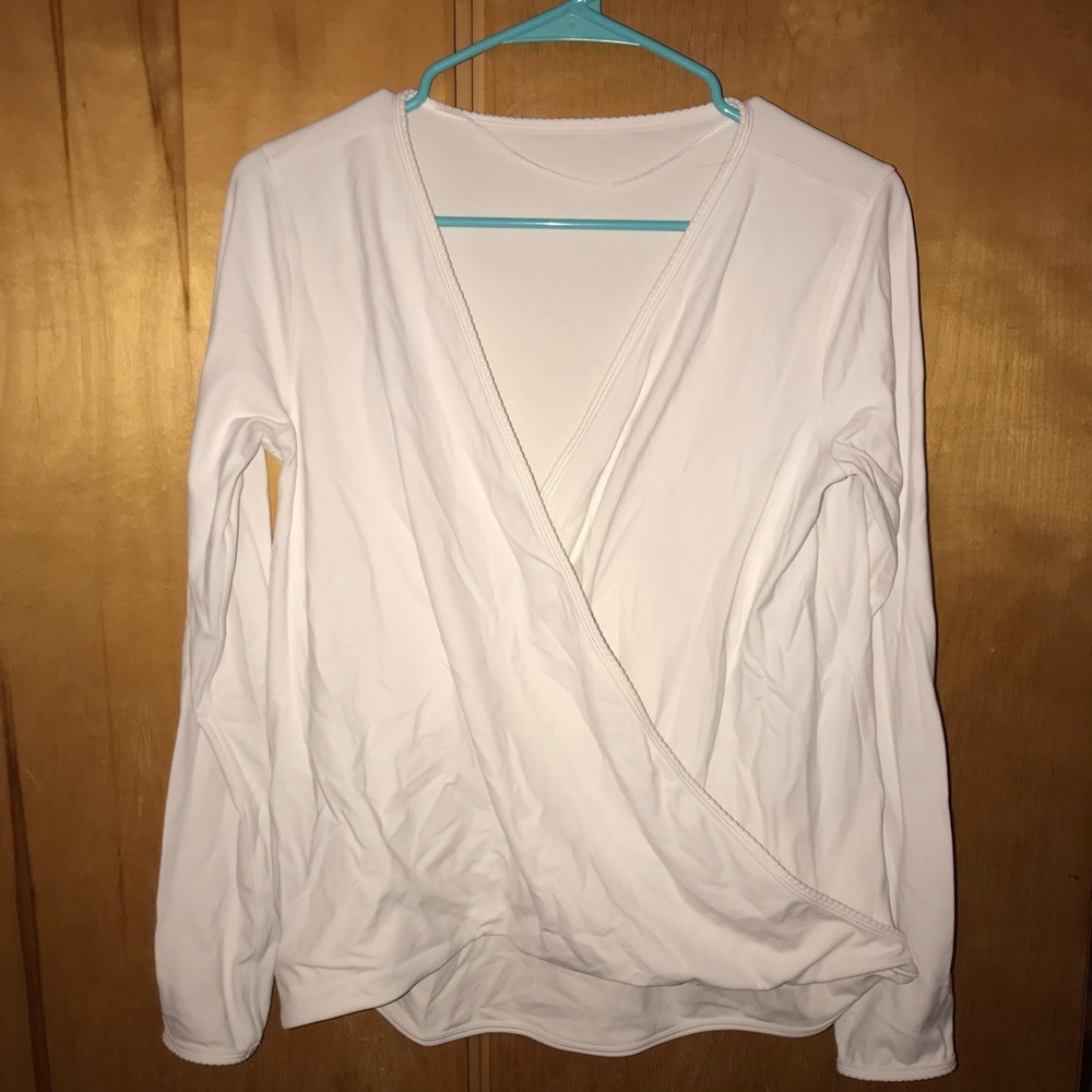 Lululemon White Wrap Top with Scalloped lining